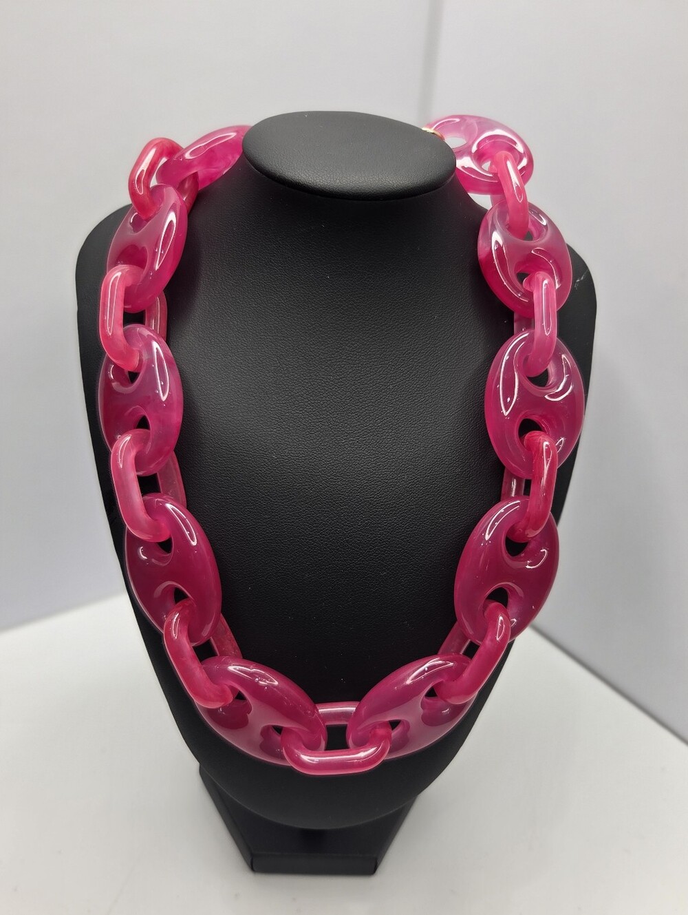 💕▪️Piper K ▪️Pink Resin 18 Inch Link Necklace - Picture 6 of 13